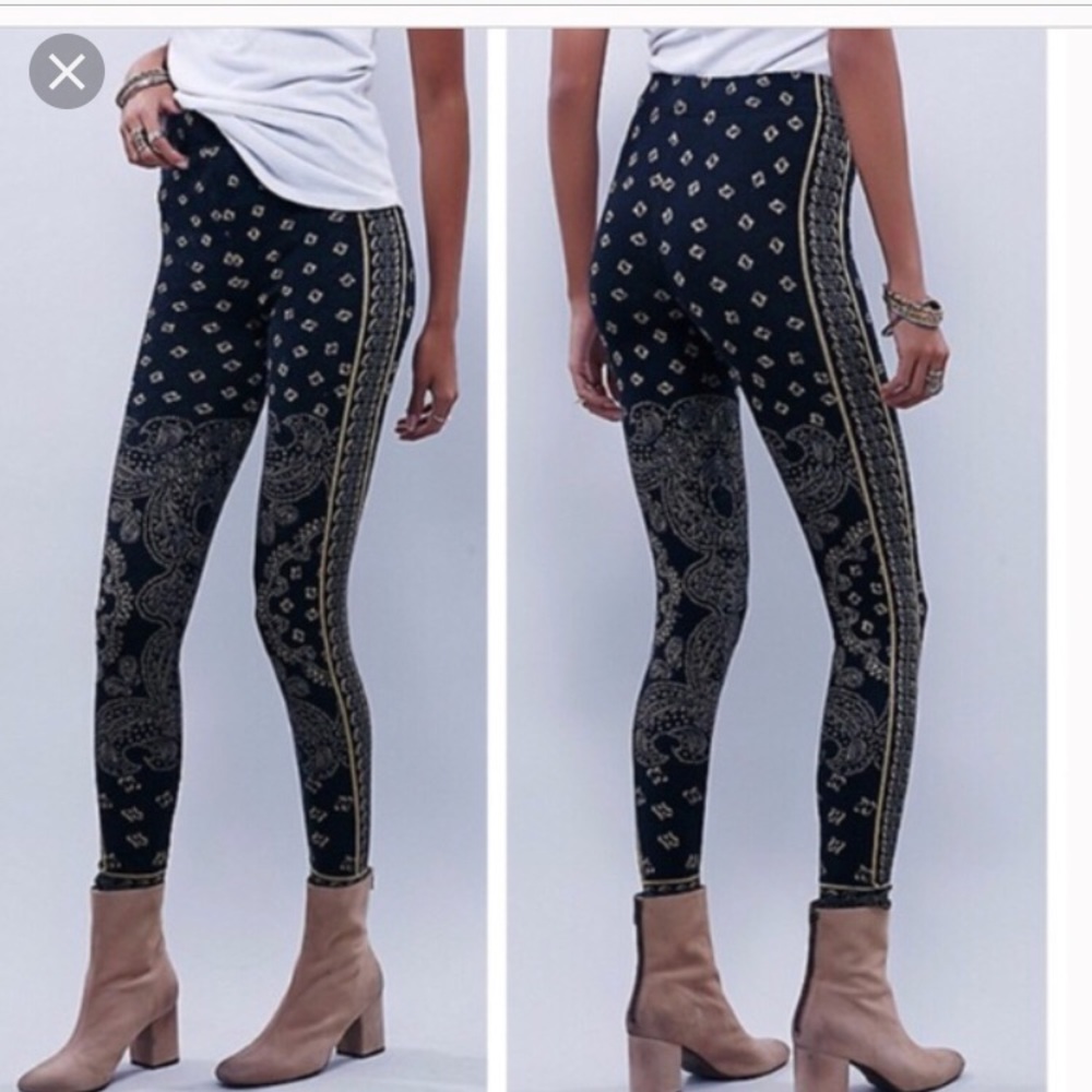 Sweater leggings